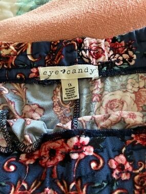 eye candy Navy Floral Pull-OnPJ shorts Pink Blooms